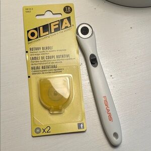 Fiskars rotary cutter and replacement blades